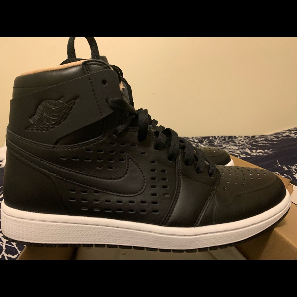 Air Jordan 1